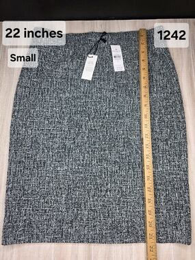 Ann Taylor Factory Black & White Textured Pencil Skirt